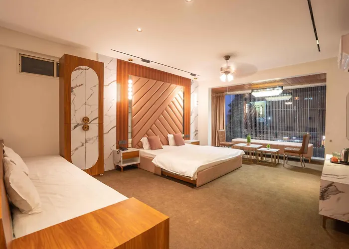 Majestic Inn Pune