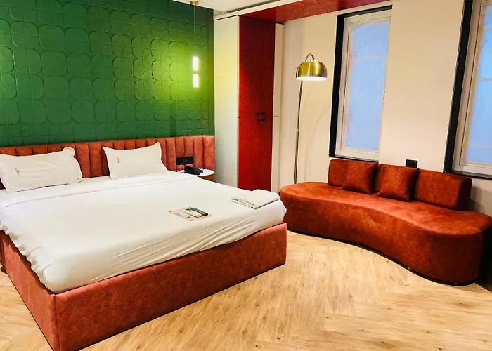 Majestic Inn Pune